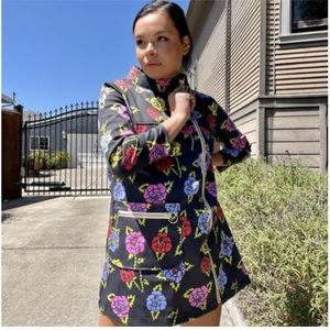 Nooworks art teacher tunic Medium in Party Tea Roses